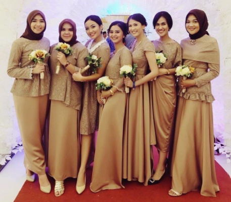 Baju Muslim Gamis seragam keluarga pengantin