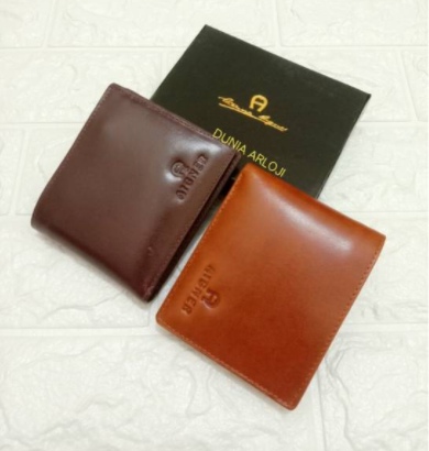 dompet cowok branded